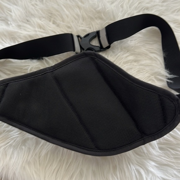 Nathan hip bag/ drink holder bag/ running bag/ waist bag /belt bag - Picture 3 of 4